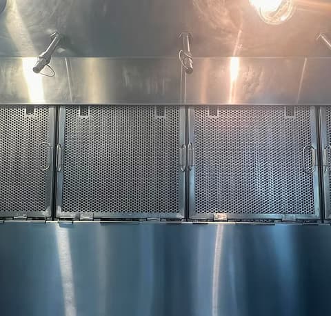 Hood vent after cleaning